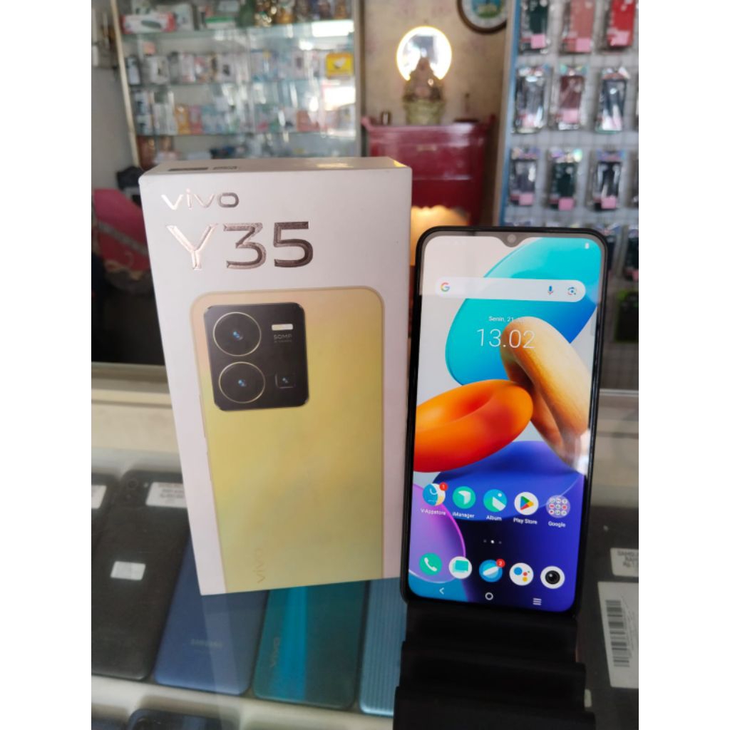 HP SECOND MURAH BERGARANSI VIVO Y35 RAM 8+8/128 KOTAK