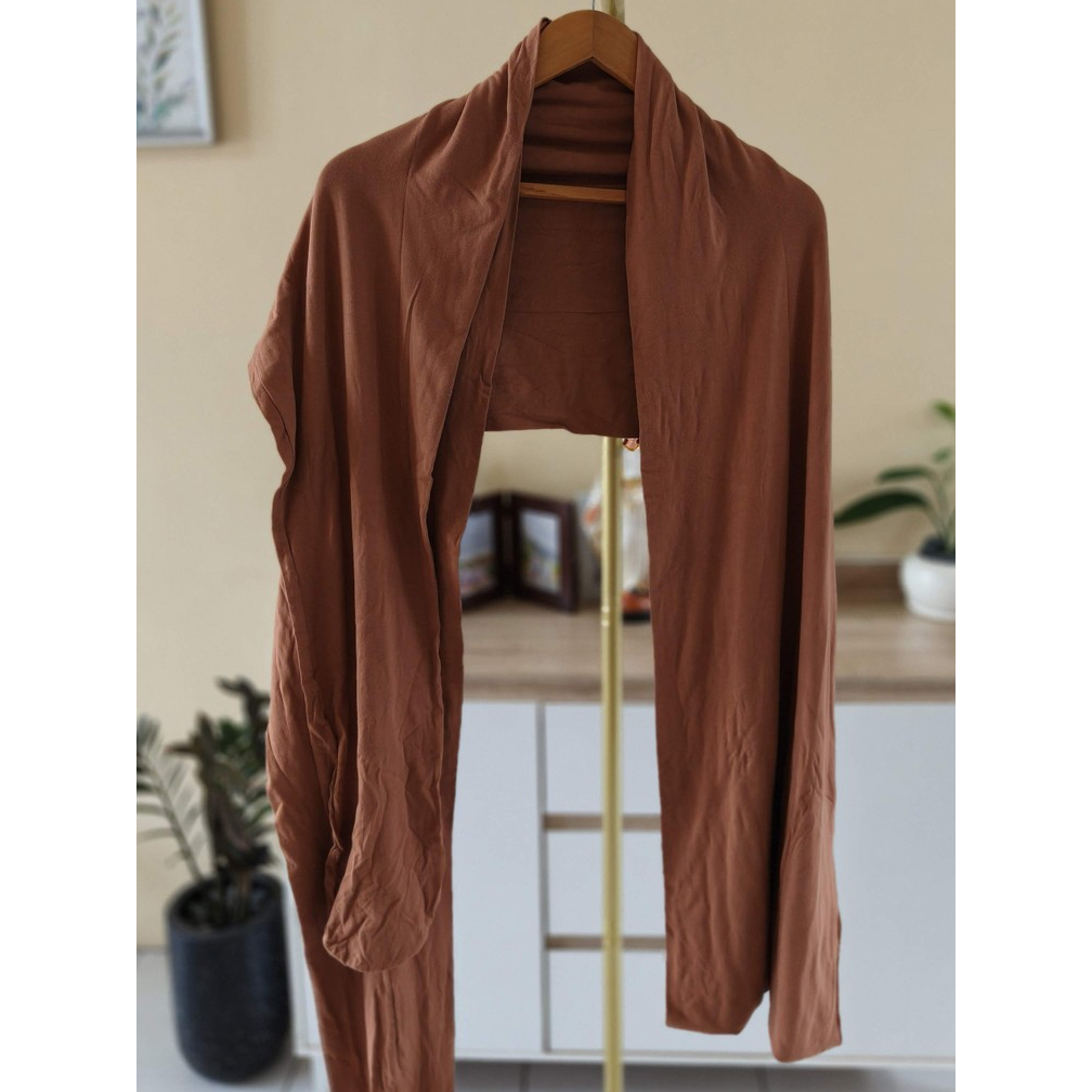 Mikhadou Stretchy Wrap/Gendongan Bayi M Shape Rosedust Warna Coklat Preloved