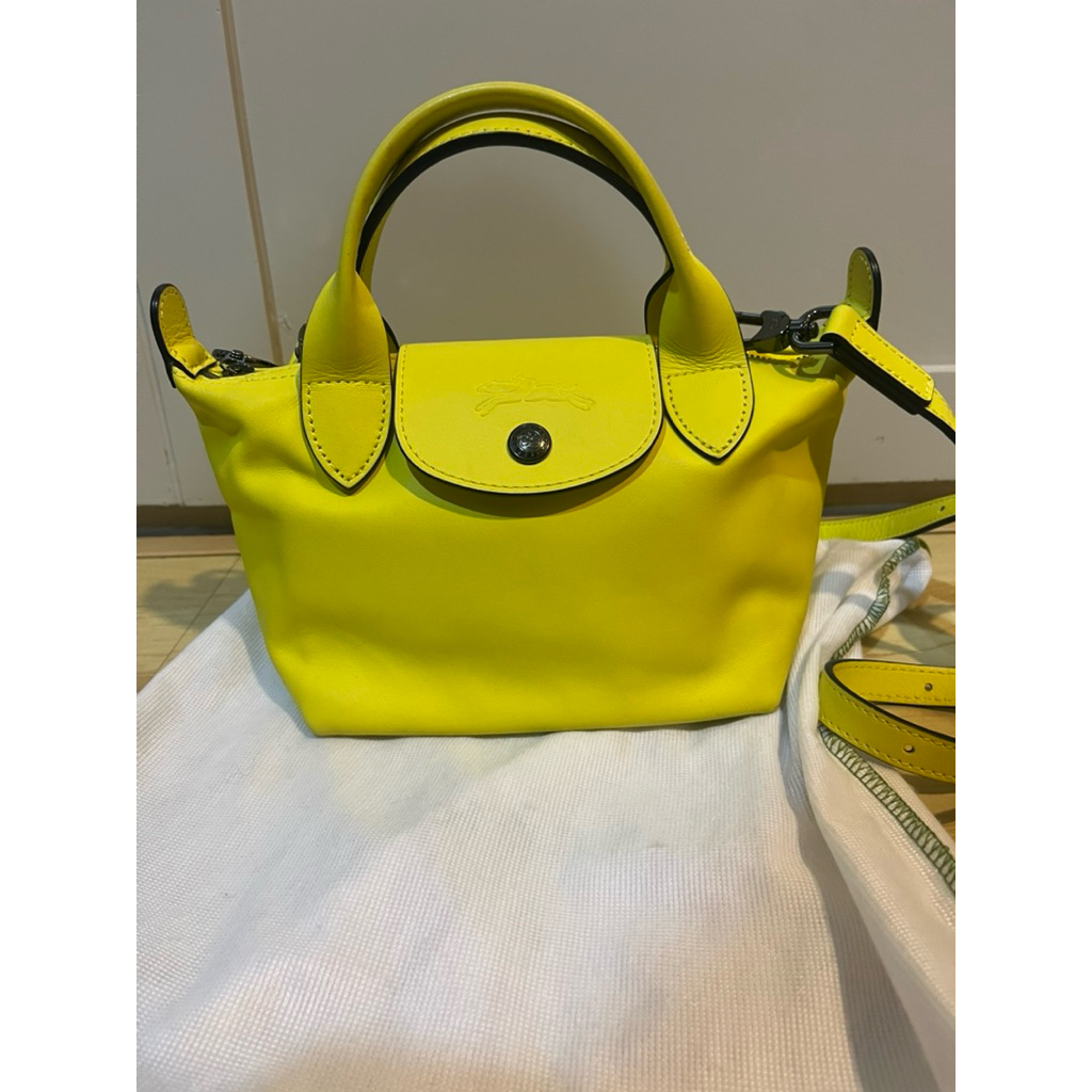 original prepoved longchamp pliage de cuir size xs lemon yellow