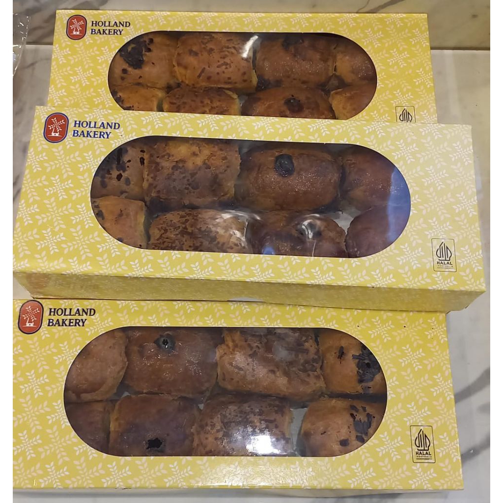 

HOLLAND BAKERY PISANG BOLEN HOLLAND BAKERY BROWNIES KEJU HOLLAND BAKERY DONAT MINI HOLLAND BAKERY ROTI KENTANG MANIS KEJU SUSU