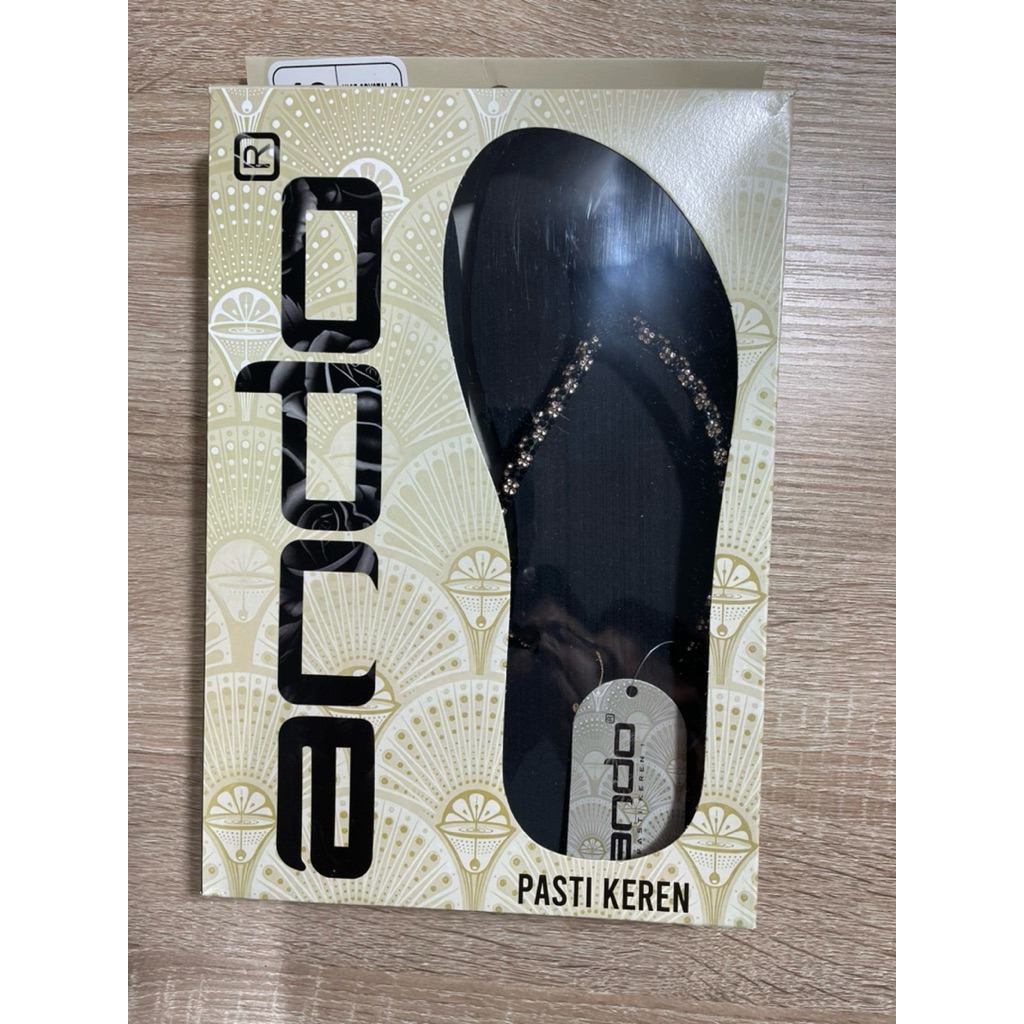 ANDO Nice Crystal 03 Warna Emas & Putih