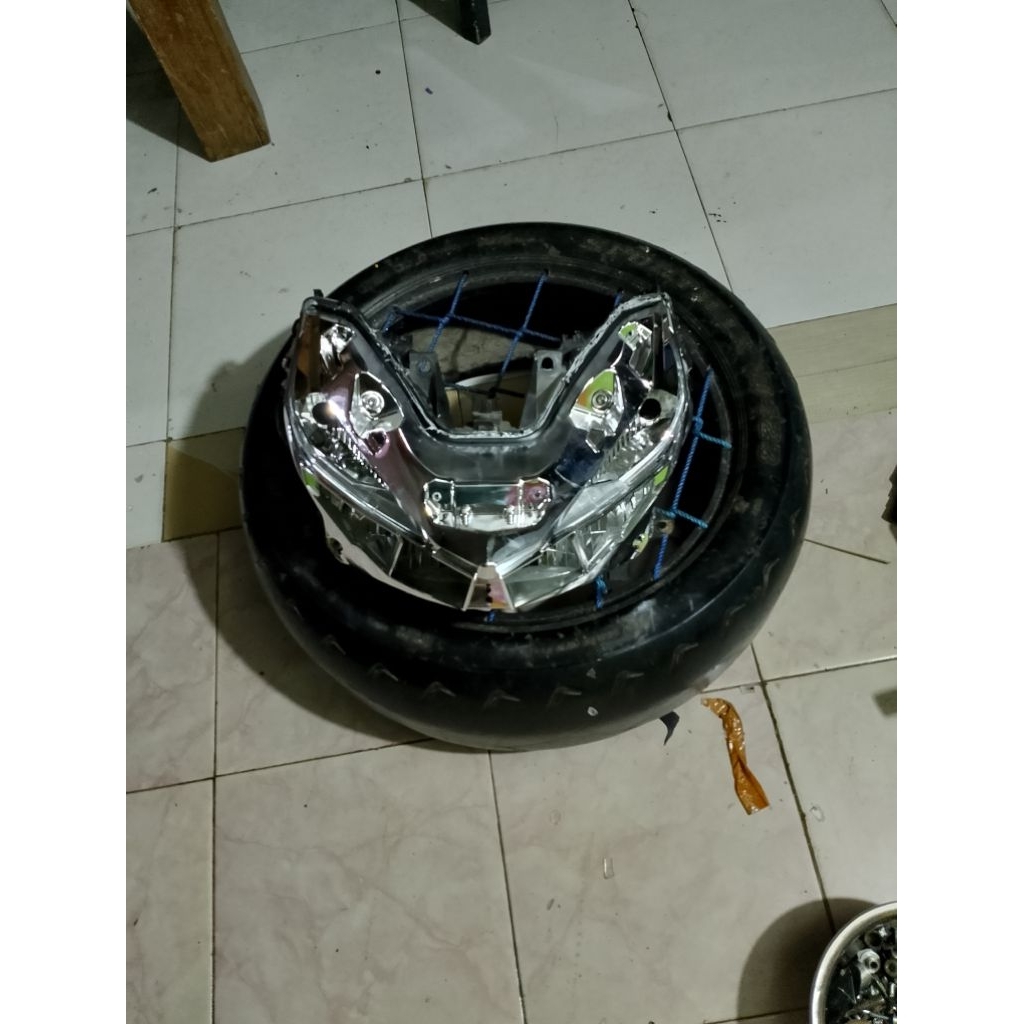 reflektor lampu depan Vario 125 150 LED old original