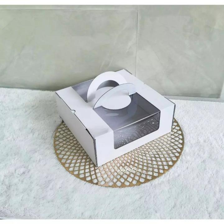 

(10 Pcs)Box Tenteng Mika Puding Putih Polos 25x25x10cm Dus Hampers Packaging