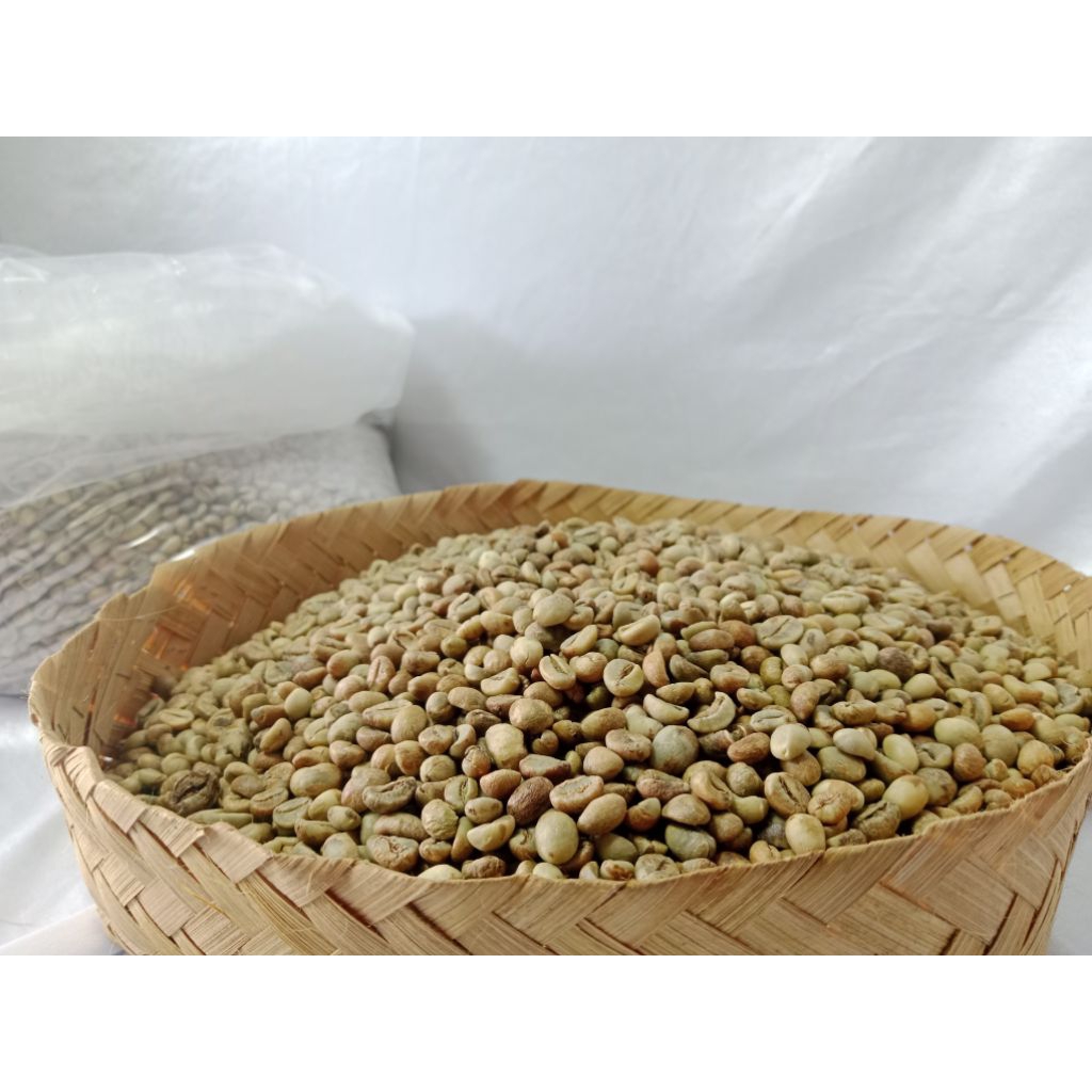 

Green Bean Robusta Pupuan Honey Proses Petik Merah