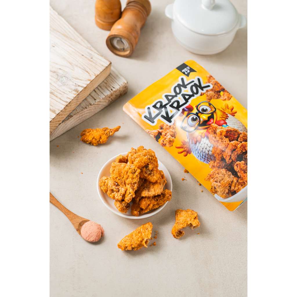 

Kraok Kraok, Kulit Ayam Crispy Oleh-oleh Surabaya dengan rasa yang nikmat dan harga terjangkau