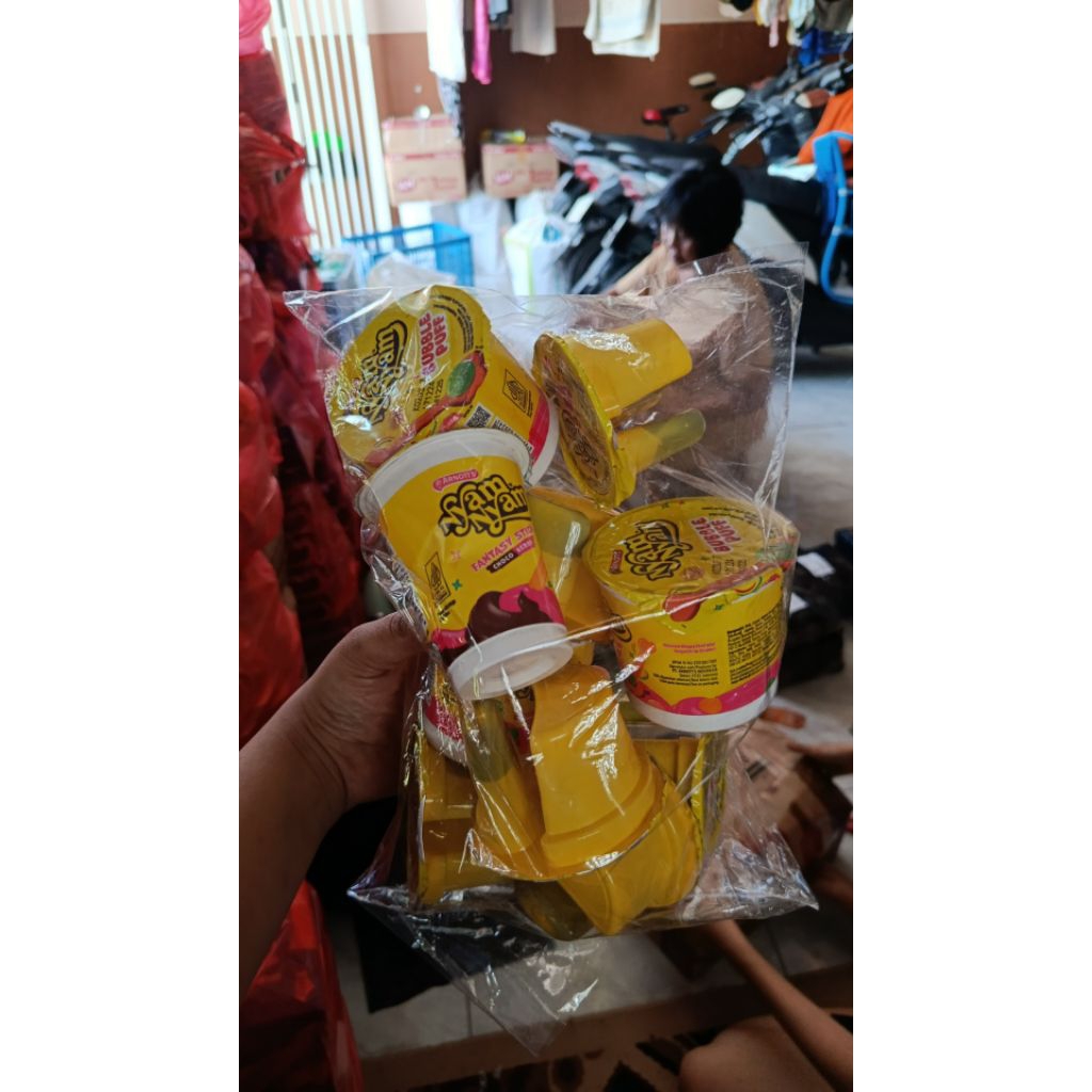 

NYAM NYAM SE PACK ISI 10