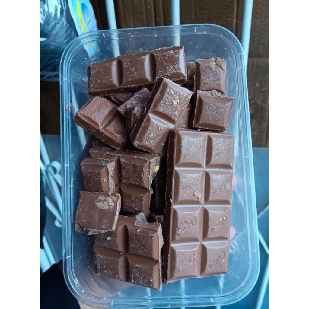 

Cokelat patahan milk burrye 500gr