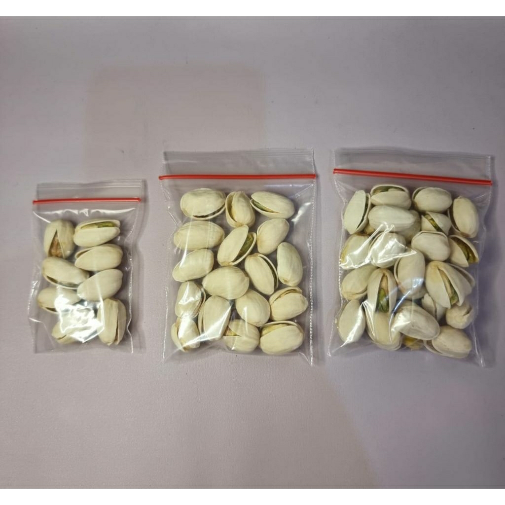 

Kacang Pistachio | Kacang Fusthuk Kacang Ketawa Oleh Oleh Haji Umroh | 10gr 20gr 30gr