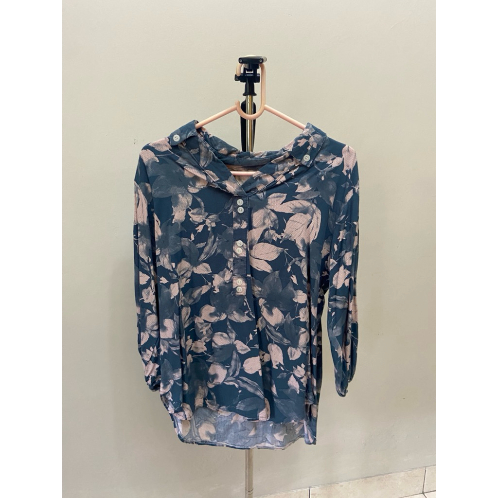 [PRELOVED] Blouse Bunga Bunga