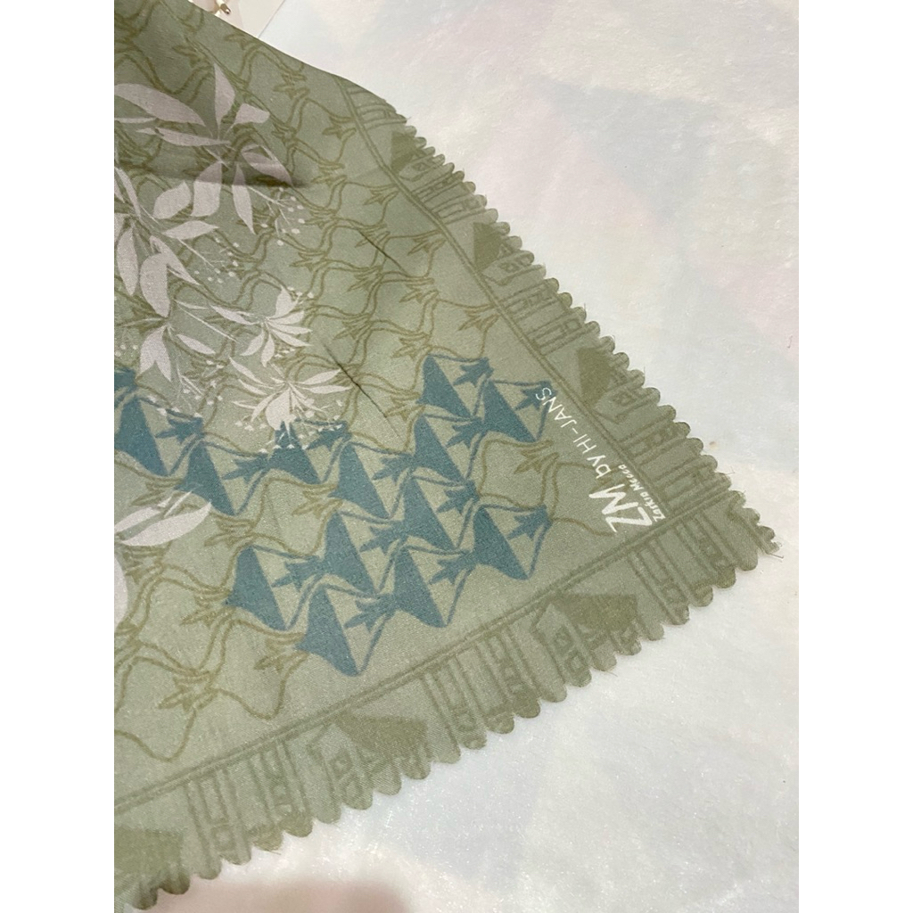 PRELOVED SCARF ZM zaskia Mecca