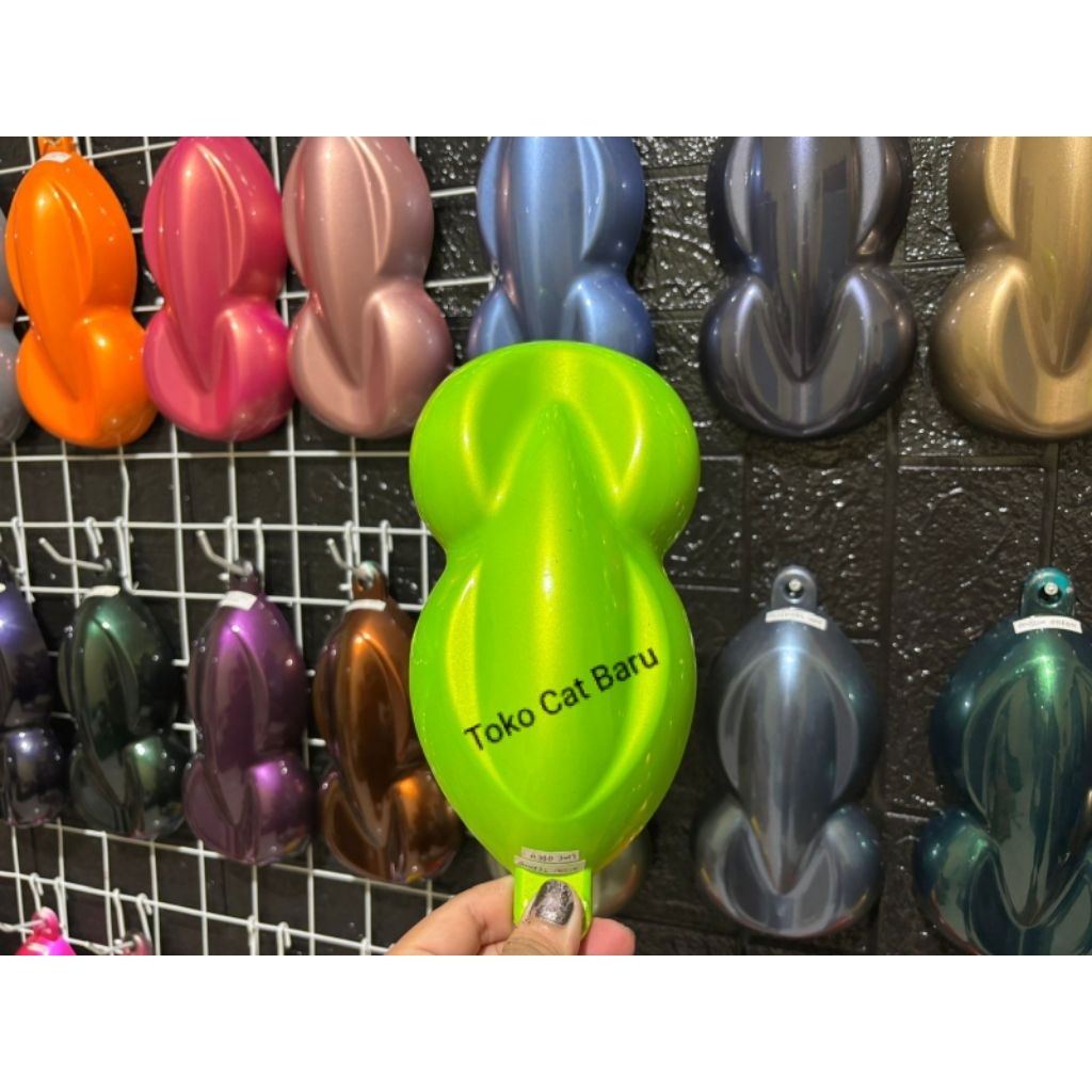 cat hijau metalik terang pu/hijau lime green metalik pu