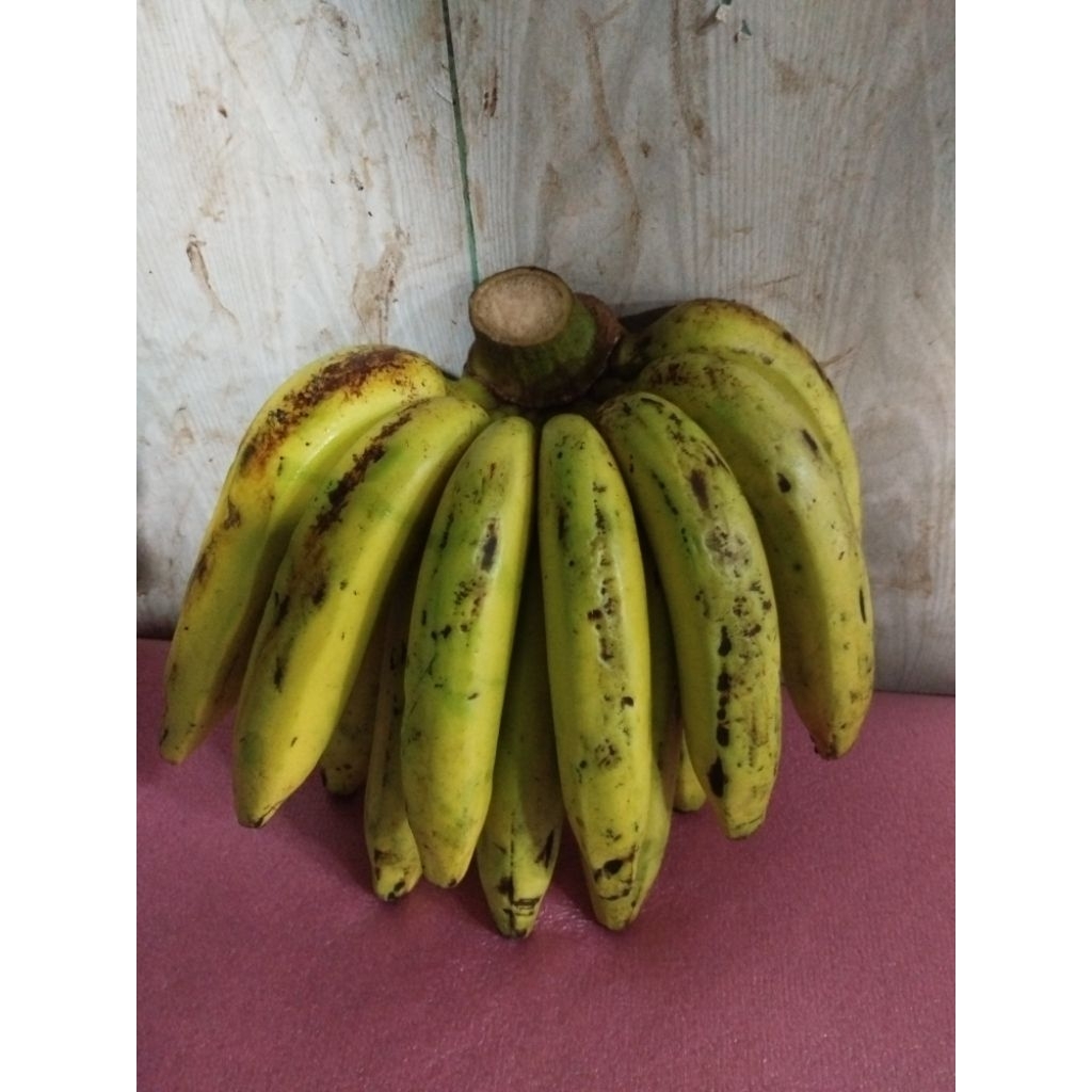 

PISANG AMBON SEGAR dan MANIS