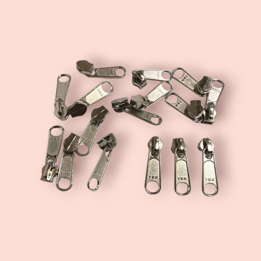 kepala resleting YKK