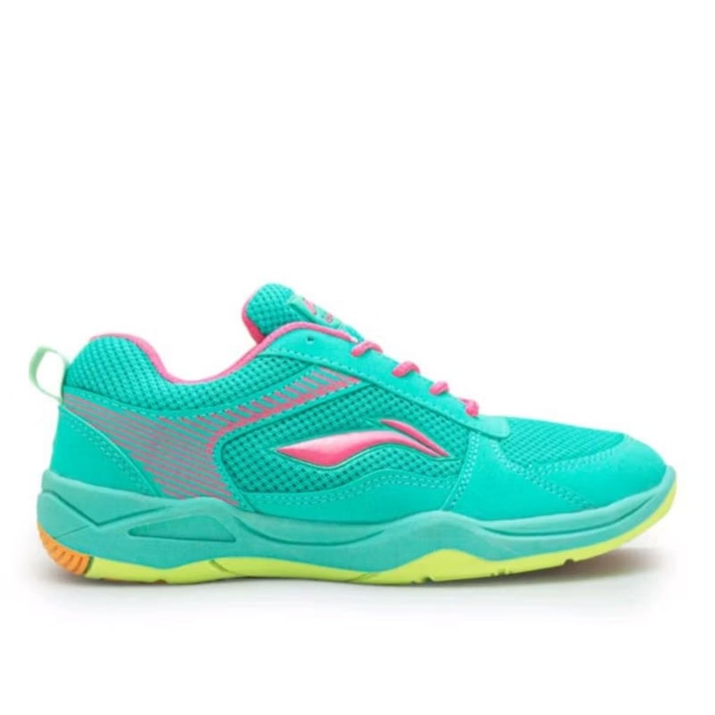 Sepatu olahraga wanita size 36-40 sepatu badminton volly senam running jalan-jalan