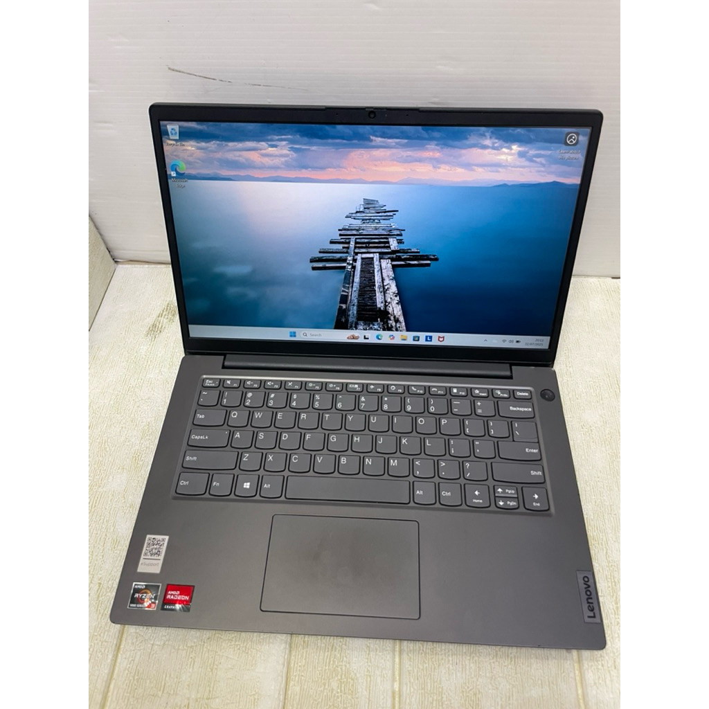 Laptop Lenovo V14 G2 ALC RO978E3B AMD RYZEN 3 Ram 12/256GB bekas second murah original