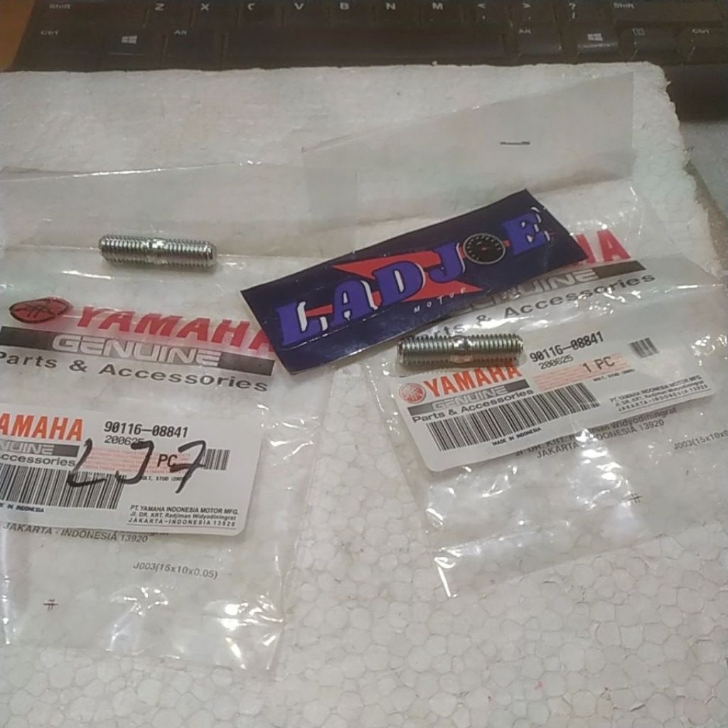 set tiang baut knalpot atas/baut blok knalpot rx king/2 pc/90116-08841/yamaha