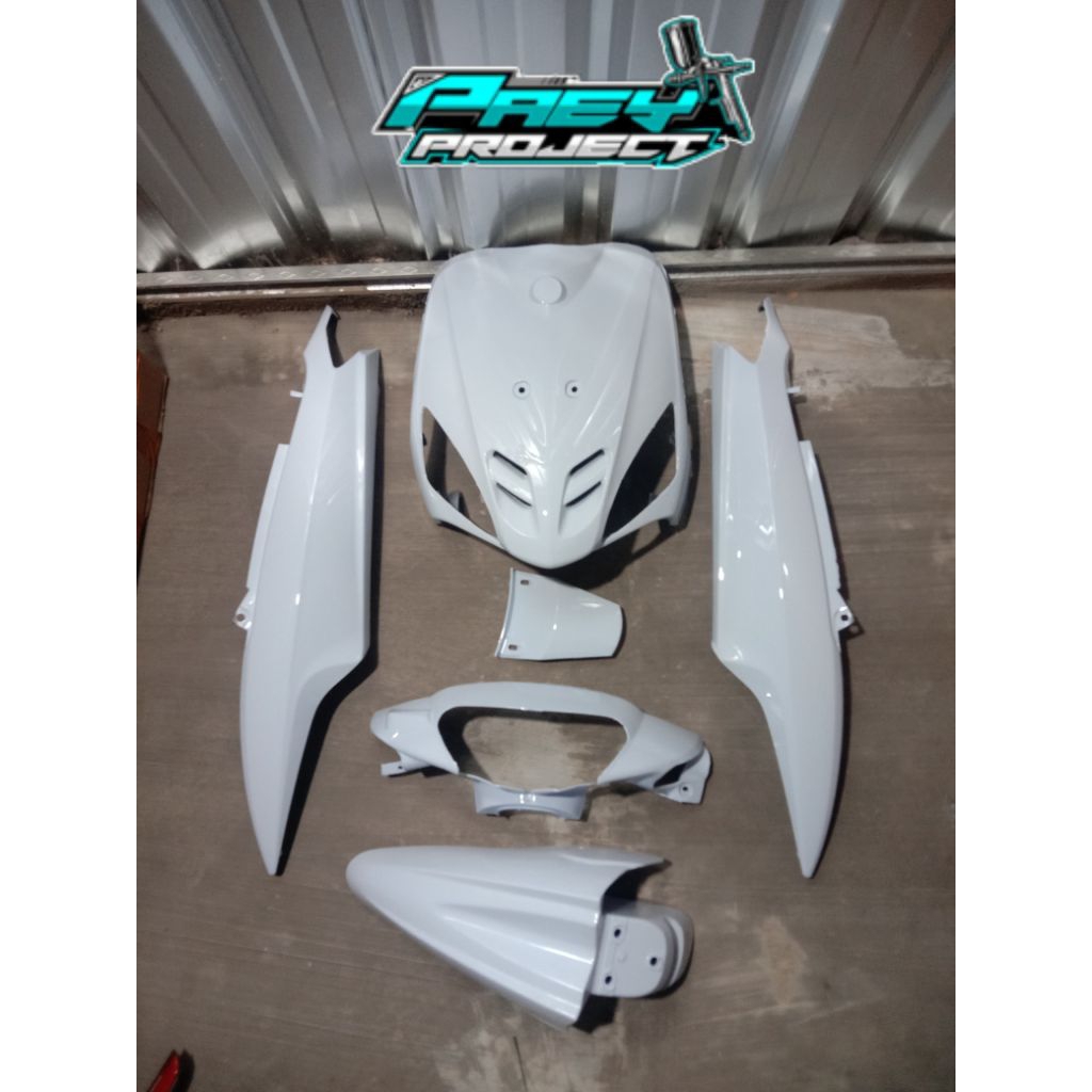 full body halus Yamaha Mio sporty/mio lama warna putih polos. cover body halus Yamaha Mio sporty war