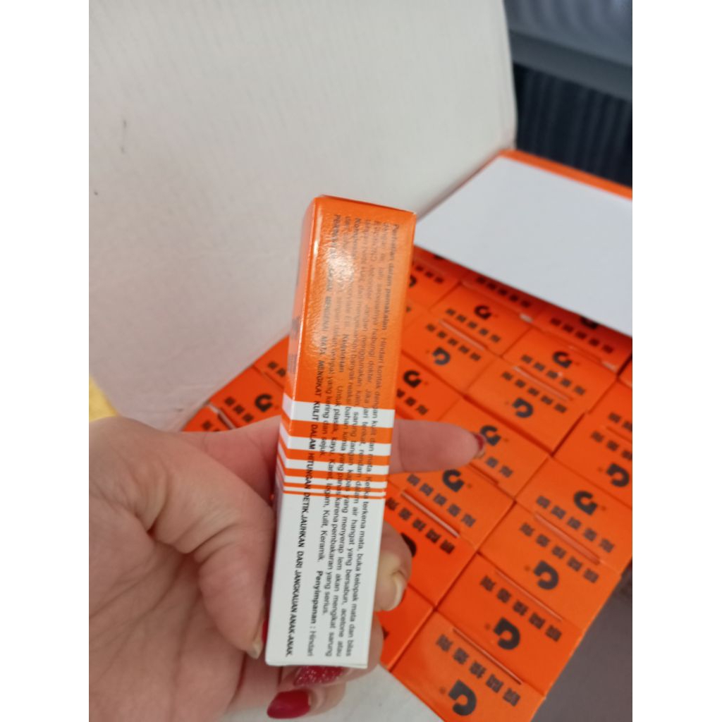 

Lem setan | lem G | lem kuat | lem korea | lem serbaguna