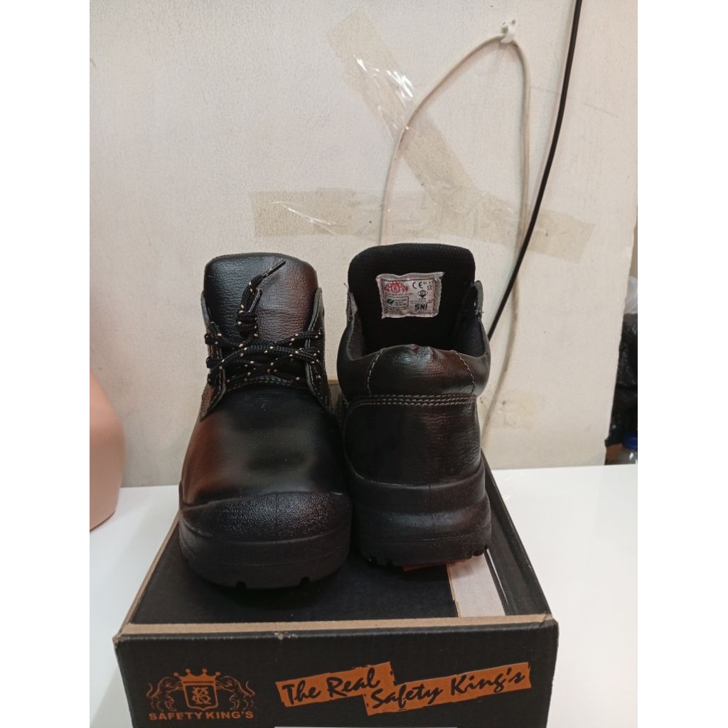 SEPATU SAFETY KINGS KWS 701