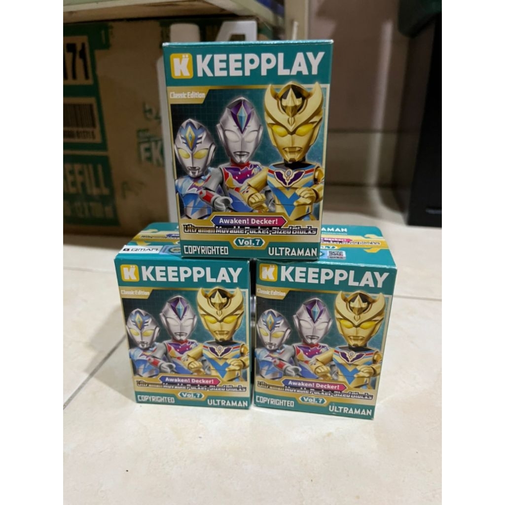 Keepley Qman Ultraman vol 7