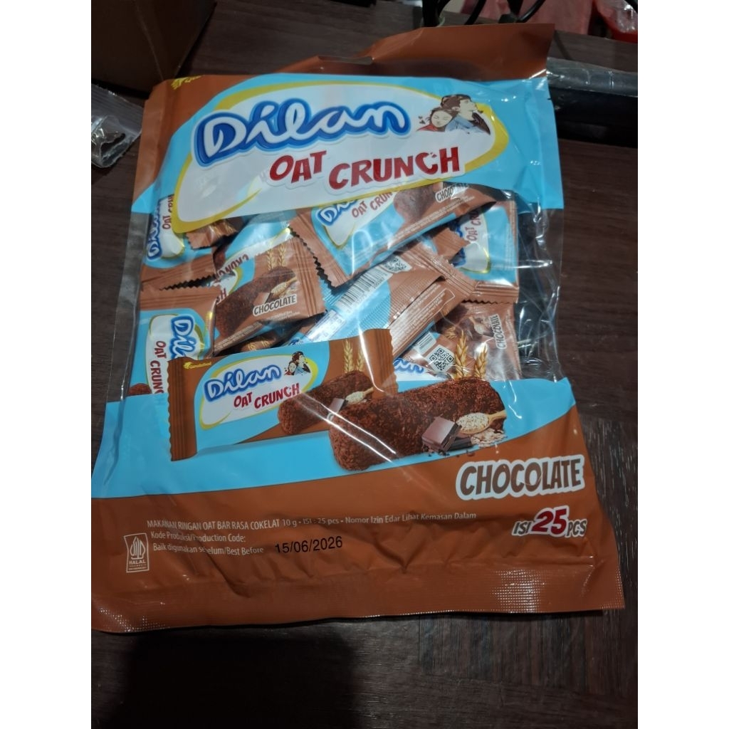 

DILAN OAT CRUNCH CHOCOLATE BAG ISI 25