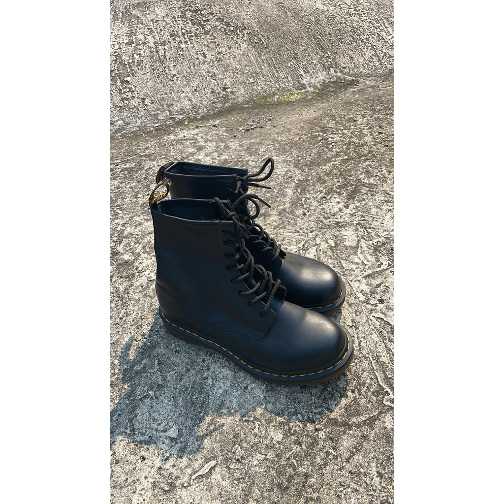 Sepatu Dr. Martens Original