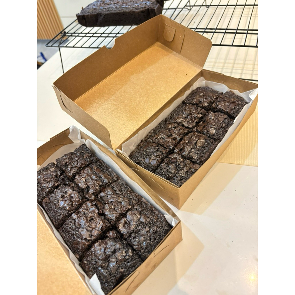 

Fudgy Brownies (Wisman, loyang 20x10)