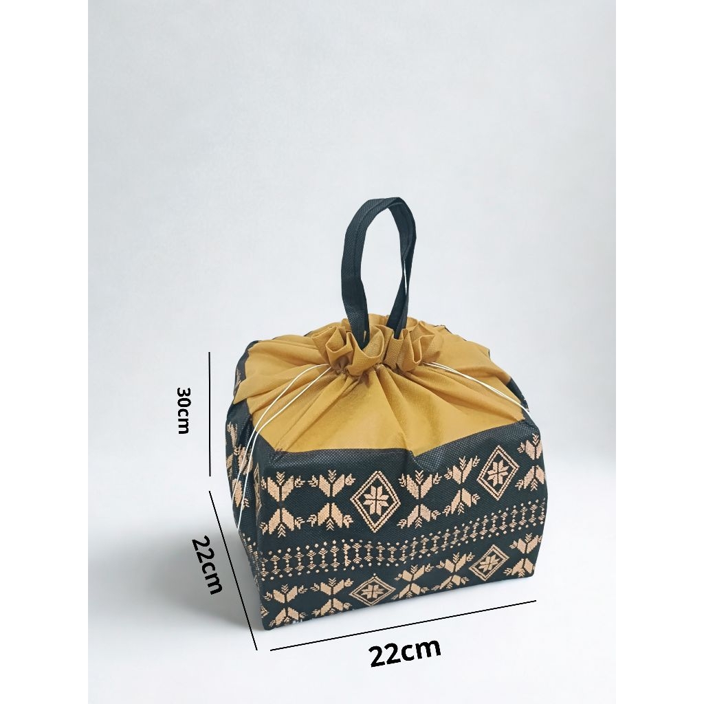 

TasSMBMotifbatik(12pcs/1lusin)22x22x30cm