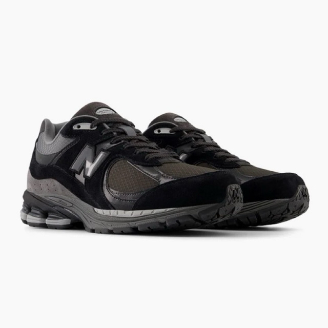 New Balance 2002R Unisex - Black/Grey