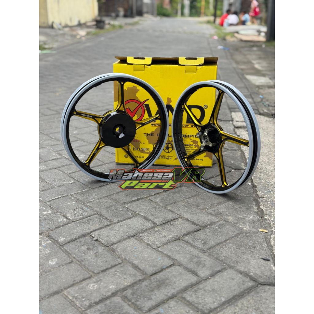 Velg VND Vario 125 new Uk 140/160 Ring 17 model twotone/ velg set depan belakang original VND Two To