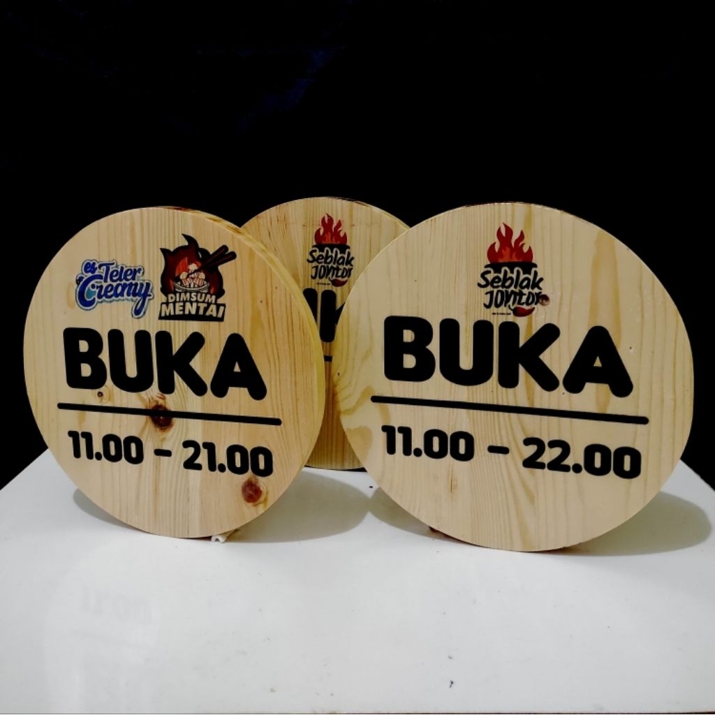 Papan BUKA - TUTUP bundar Free tambah cetak logo