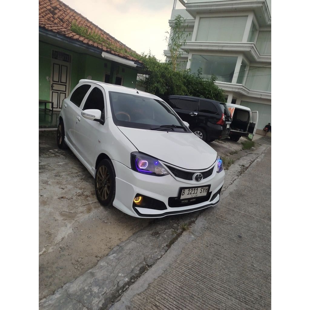 Bodykit Etios Valco