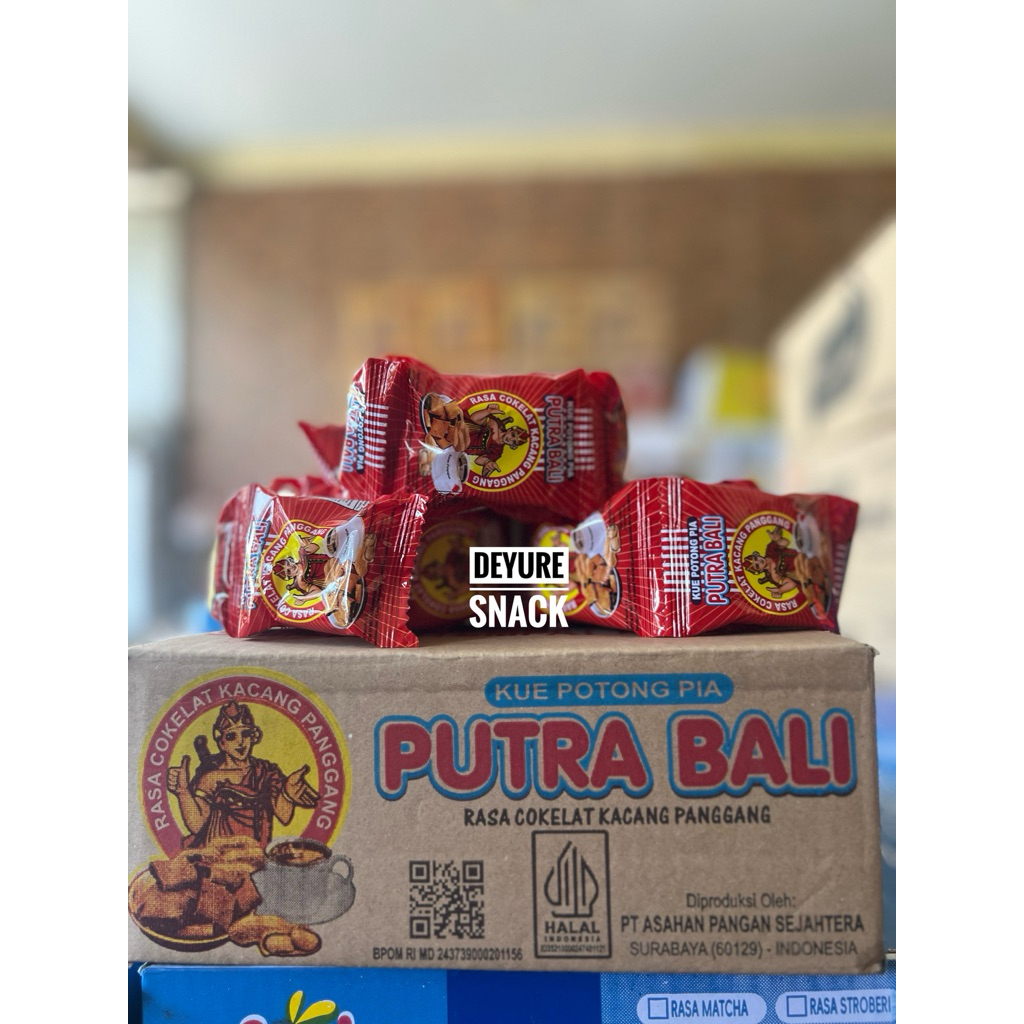 

Putra Bali Pia Kacang Panggang 1 karton isi 10 renteng x 10 pcs KARTON