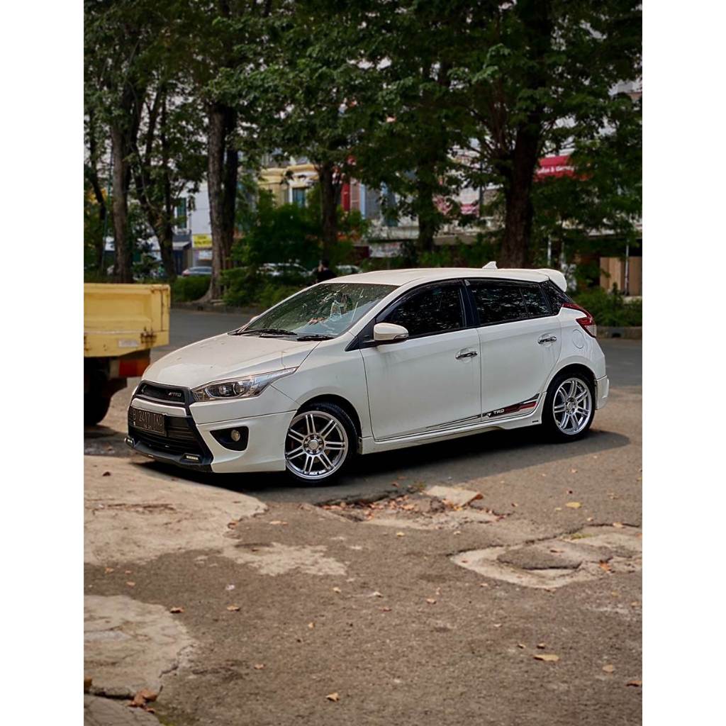 HSR velg R17 yaris lele hsr BOON pcd 4x100 silver - hsr wheel Jakarta utara