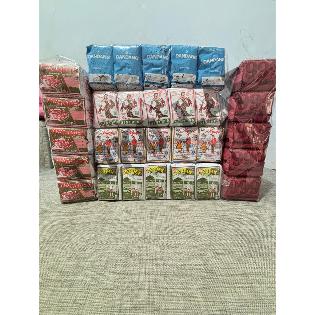 

PAKET TEH RACIK 6 SLOP ISI 60 PC (GOPEK, SINTREN, NYAPU, GARDOE, DANDANG BIRU, 999)