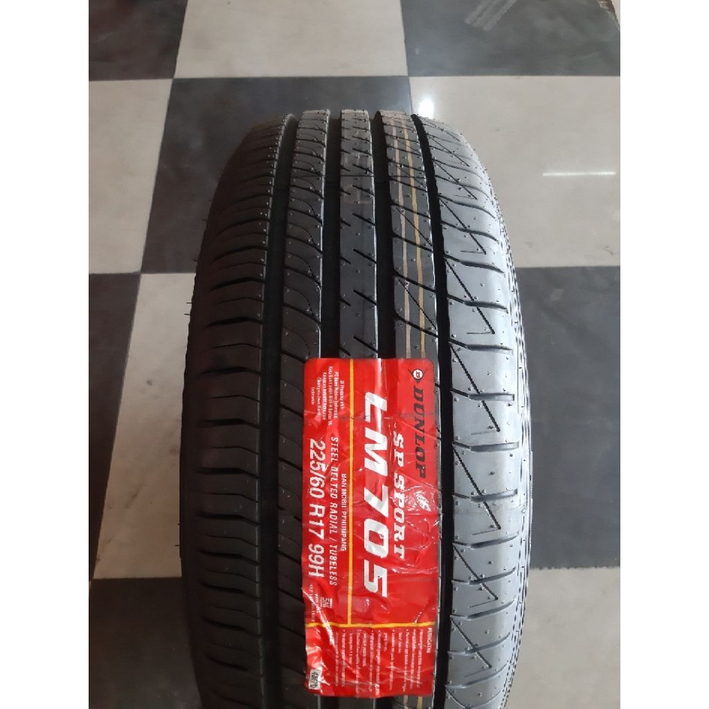 Ban Dunlop 225/60 R17 LM705