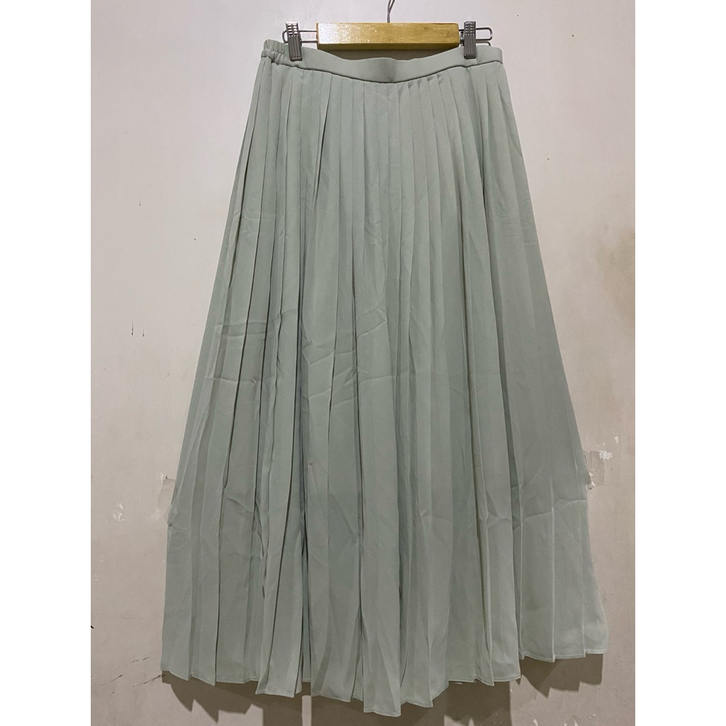 Rok Plisket Uniqlo