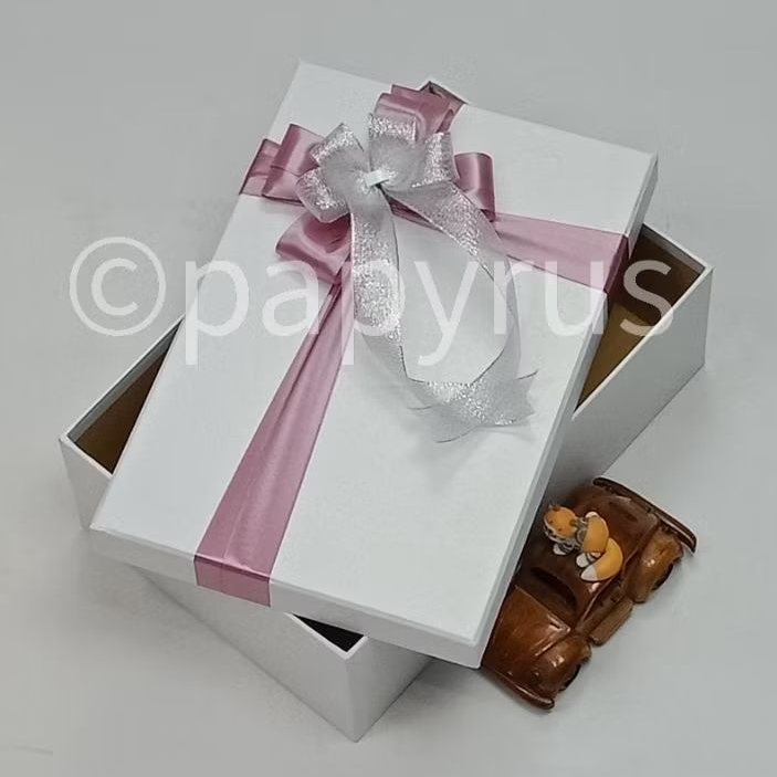 

PAPYRUS 20x30 Tinggi 8cm Kotak Kado Gift Box Hardbox Hampers V2