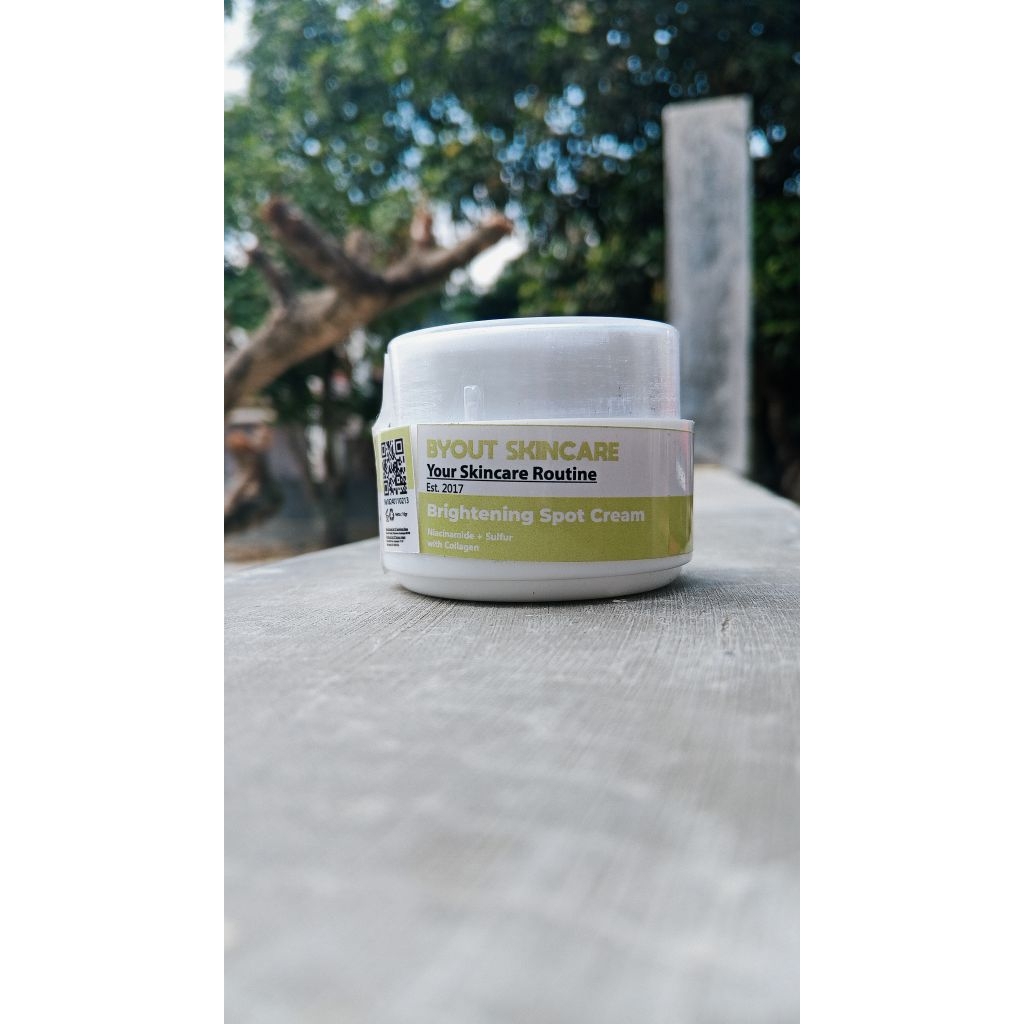 BYOUT SKINCARE PAKET PEMUTIH WAJAH BPOM FLEK HITAM