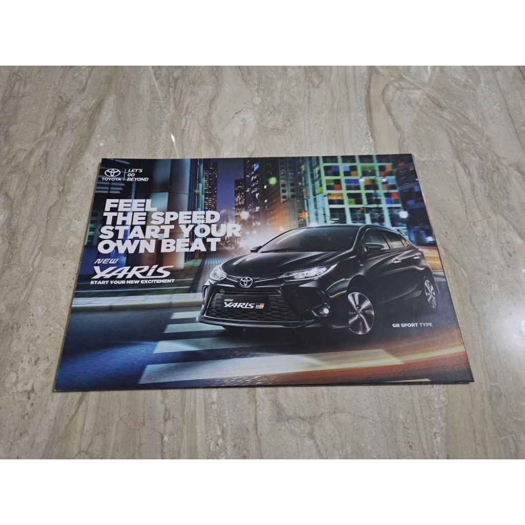 brosur katalog mobil toyota yaris 2021 leaflet