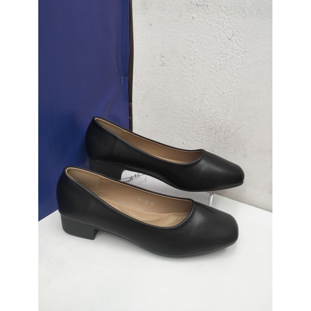 SEPATU PANTOFEL WANITA ST MORITZ NEW ARRIVAL SIZE 36-40