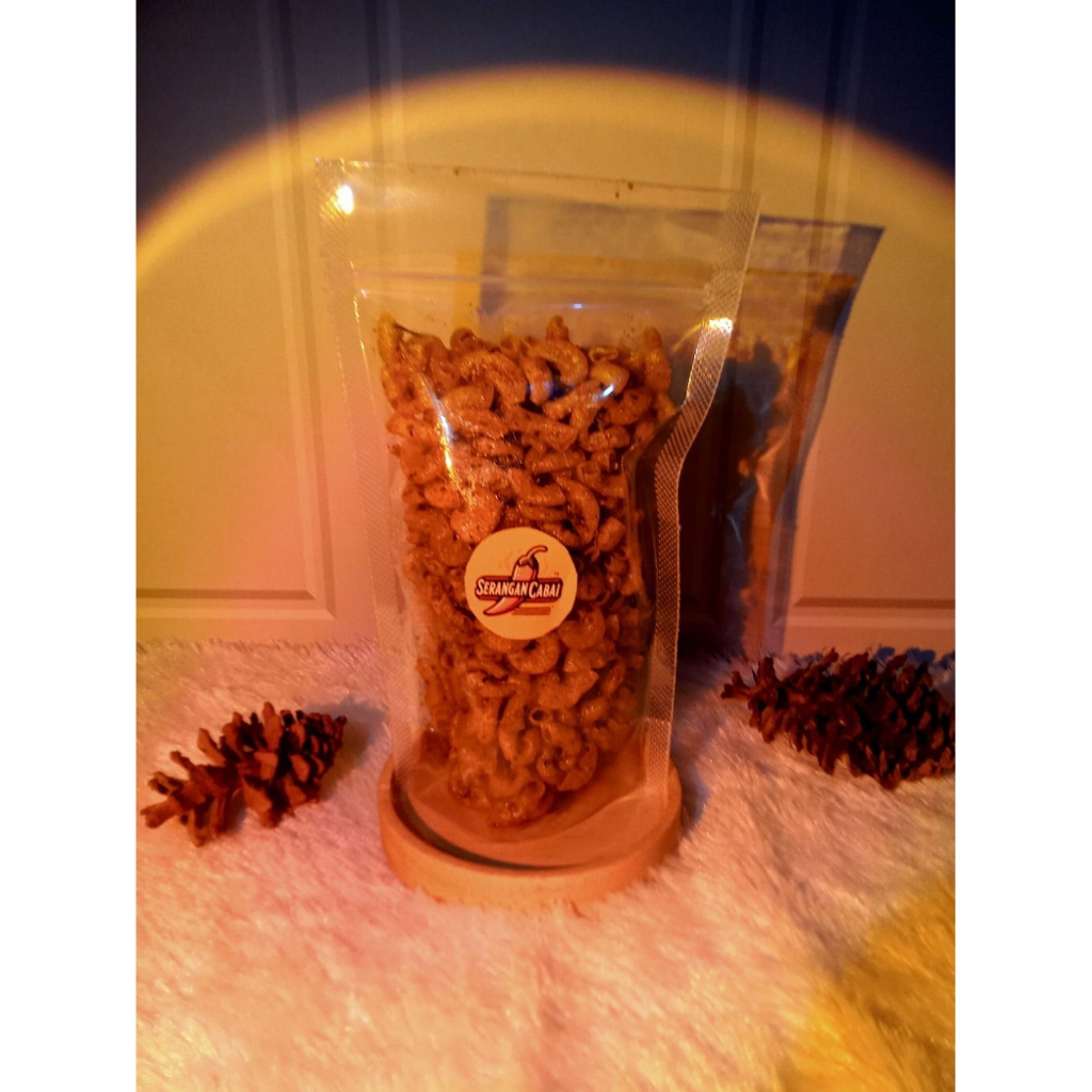 

Makaroni Kriuk Serangan Cabai | Chili Oil