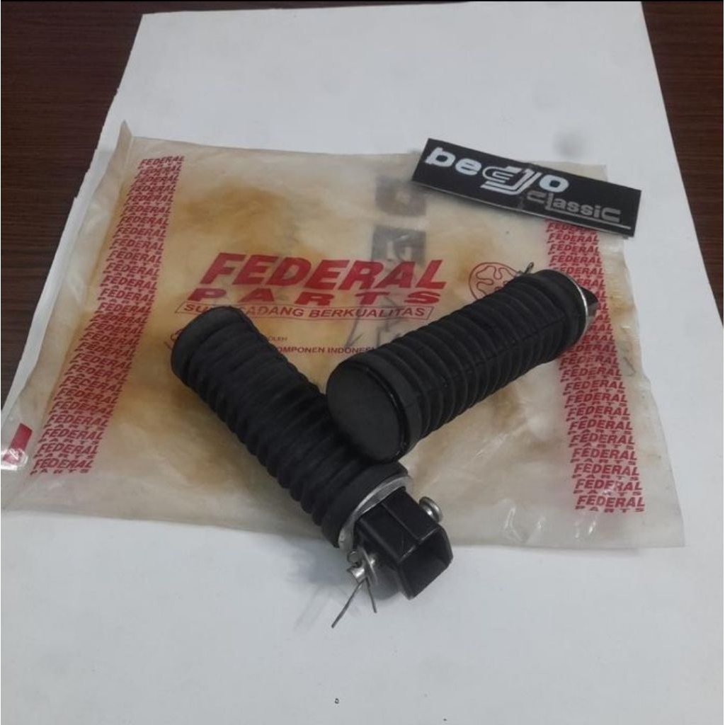 karet foot step footstep pijakan kaki belakang HONDA GL-100 GL100 C-700 C-800 ASTREA PRIMA STAR ASDA