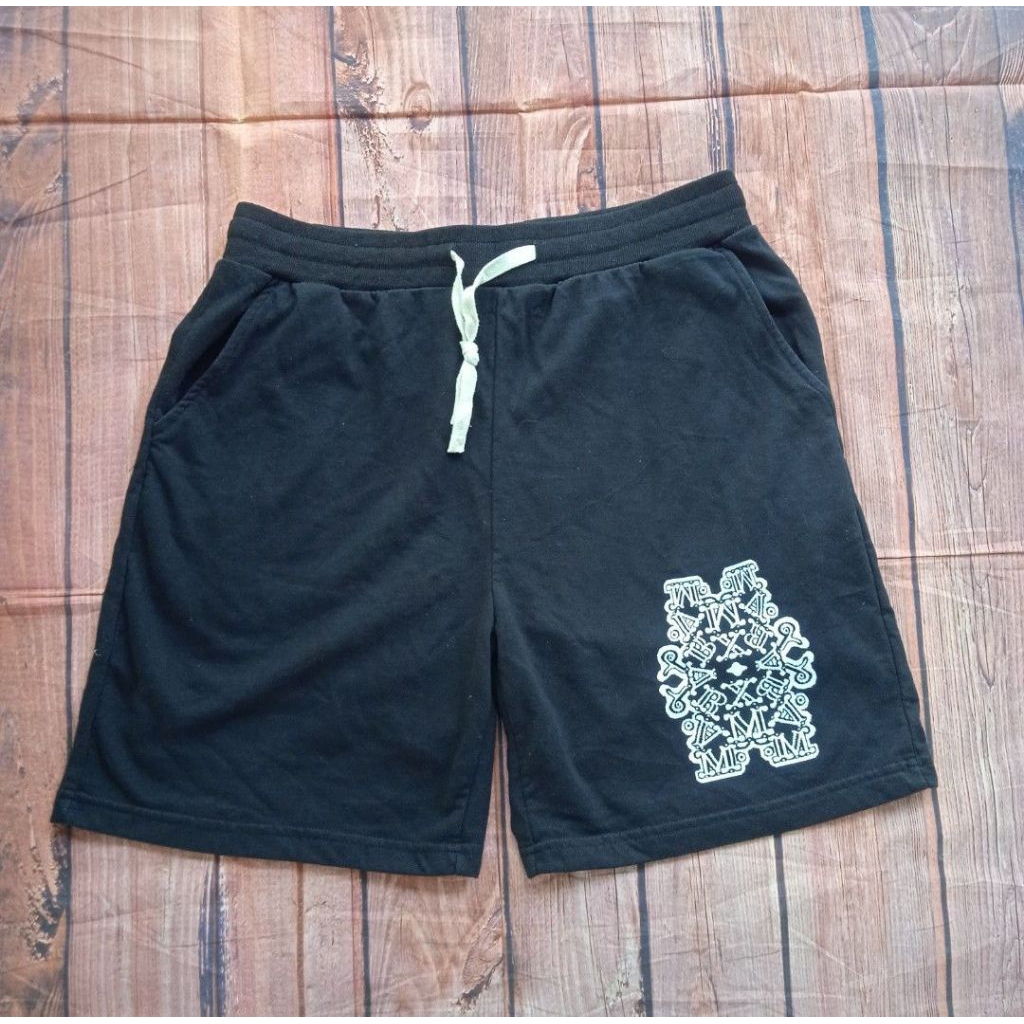 Max Mara short pants second