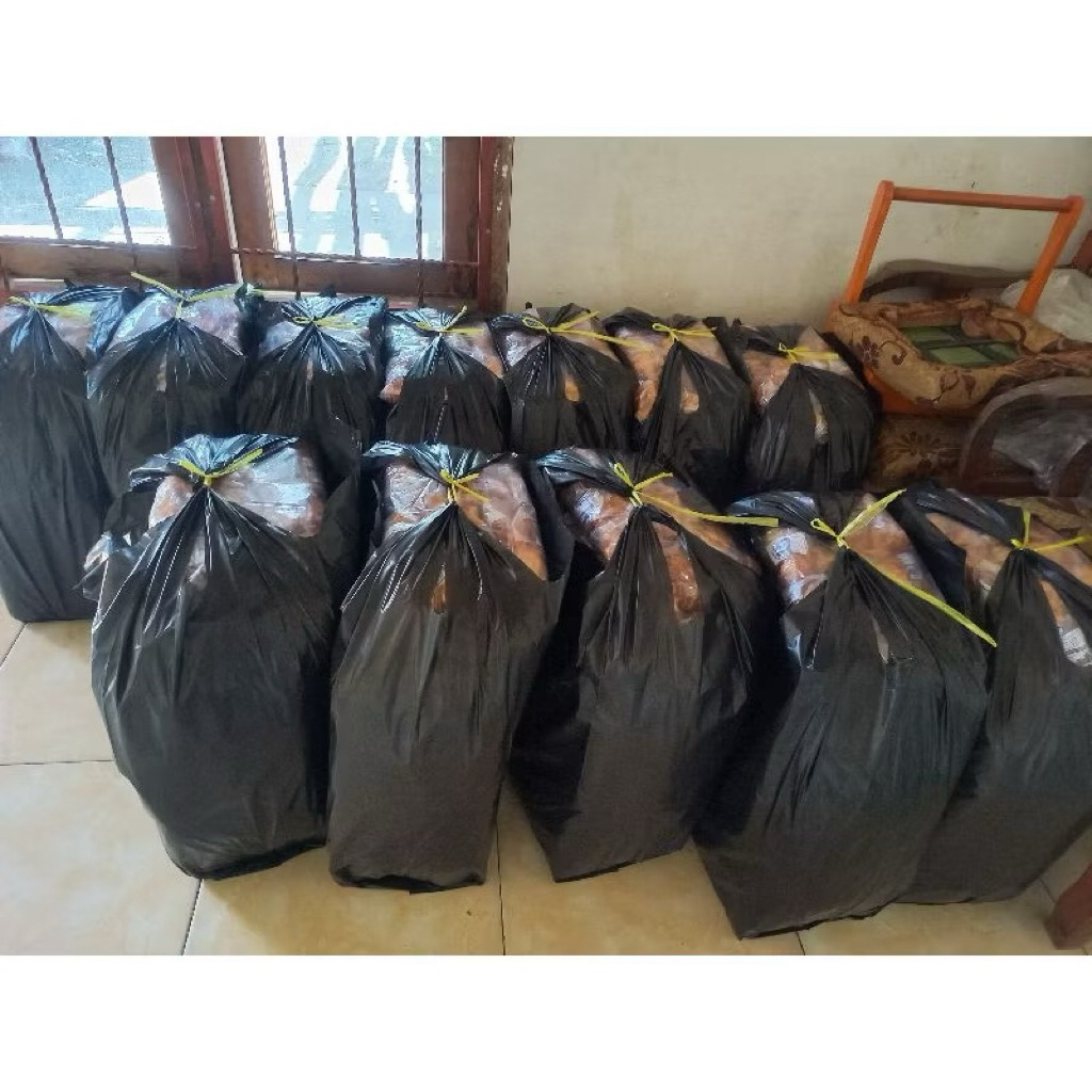 

keripik singkong ANGGUN anggun pedas gurih kecil2 grosir