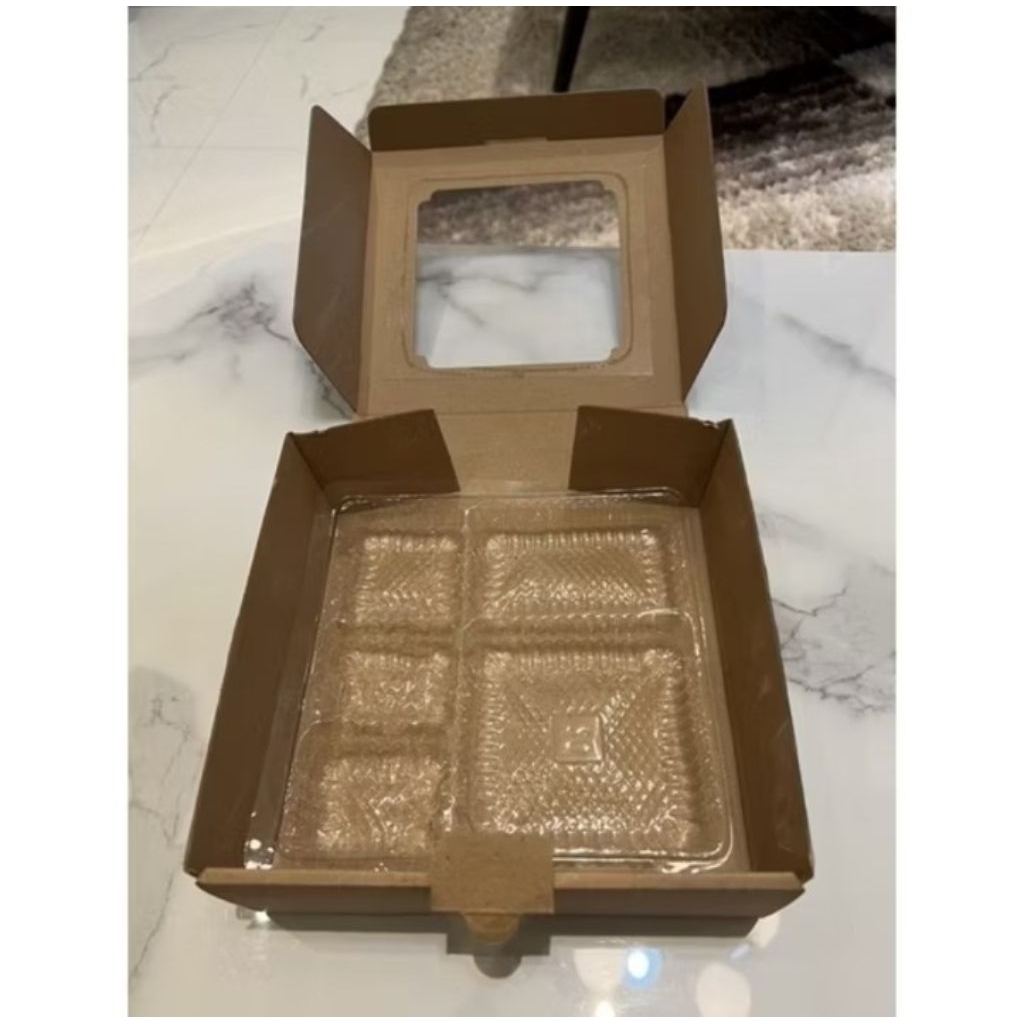 

Box Eflude 20 x 20 x 7 Ada Window DENGAN TATAKAN