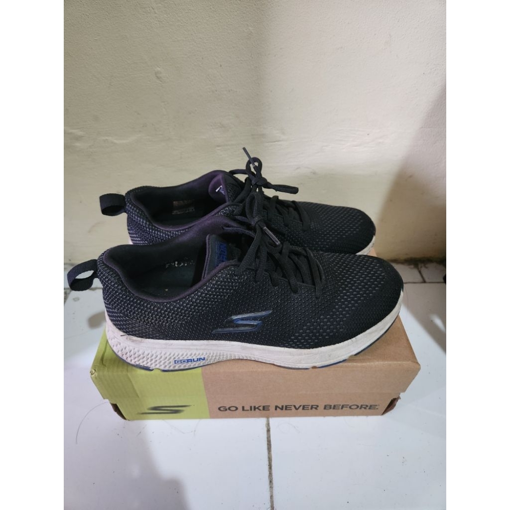 Skechers Go Run Consistent