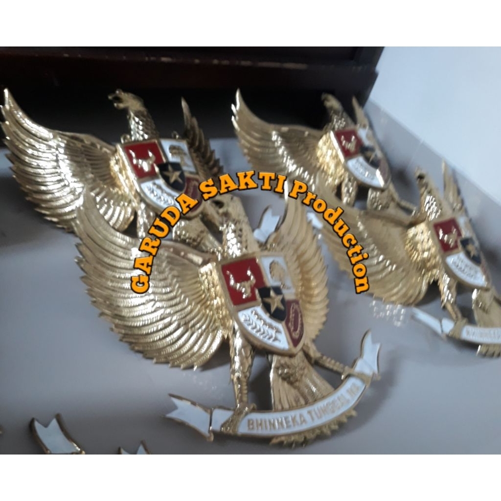 Garuda pancasila kuningan 35 cm