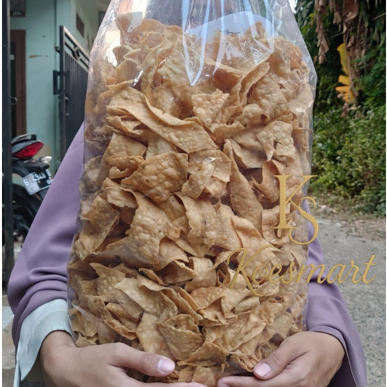 

Kripik Pangsit Bawang 1 Kg – Snack Gurih Renyah Kiloan Repack | KOESMART