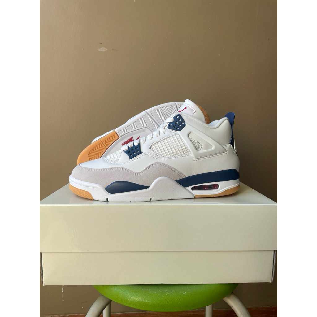 Nike SB x Air Jordan 4 Navy Size US 10